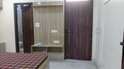 Bedroom Image of 1000 Sq.ft 2 BHK Builder Floor for sale in Ramesh Nagar New Delhi for Rs. 13000000
