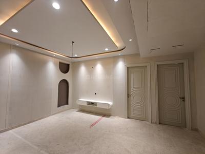 Living Room Image of 2304 Sq.ft 4 BHK Builder Floor for sale in Model Town New Delhi for Rs. 55000000