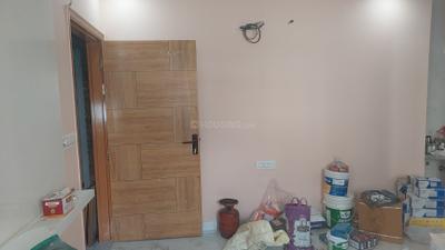 Living Room Image of 350 Sq.ft 1 BHK Builder Floor for rent in Pochanpur Colony New Delhi for Rs. 15000