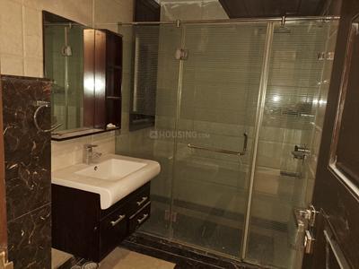 Bathroom Image of 4500 Sq.ft 4 BHK Builder Floor for rent in New Friends Colony New Delhi for Rs. 230000