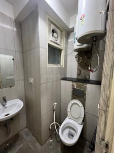 Bathroom Image of 450 Sq.ft 1 RK Apartment / Flat for rent in Wegmans Signature Tower, Knowledge Park 3 Greater Noida for Rs. 20000