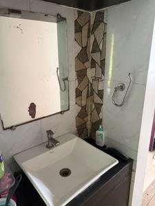 Bathroom Image of 800 Sq.ft 2 BHK Apartment / Flat for rent in Shanti Rakshak, Yerawada Pune for Rs. 30000