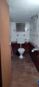 Bathroom Image of 960 Sq.ft 2 BHK Apartment / Flat for sale in Thoraipakkam Chennai for Rs. 7500000