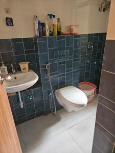 Bathroom Image of 672 Sq.ft 2 BHK Apartment / Flat for sale in Thane West Thane for Rs. 11000000