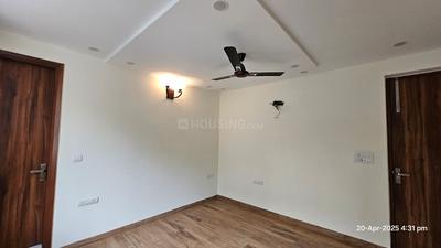 Bedroom Image of 1900 Sq.ft 4 BHK Apartment / Flat for sale in Vasant Kunj New Delhi for Rs. 56000000