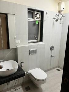 Bathroom Image of 900 Sq.ft 2 BHK Apartment / Flat for sale in Godrej Prime, Chembur Mumbai for Rs. 21000000