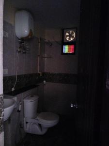 Bedroom Two Image of 1664 Sq.ft 3 BHK Apartment / Flat for rent in Amrapali Pan Oasis, Sector 70 Noida for Rs. 38700