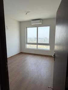Bedroom Image of 1367 Sq.ft 2 BHK Apartment / Flat for rent in Raheja Vedaanta, Sector 108 Gurgaon for Rs. 28000