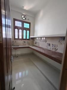 Kitchen Image of 700 Sq.ft 2 BHK Builder Floor for rent in Astha Mahamanapuri Colony, Karaundi Varanasi for Rs. 8000