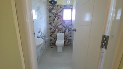 Bathroom Image of 500 Sq.ft 1 BHK Independent House for rent in Singasandra Bengaluru for Rs. 21000