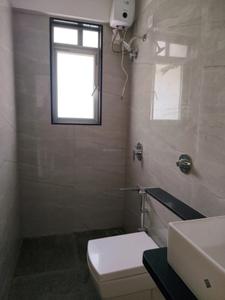 Common Bathroom Image of 614 Sq.ft 1 BHK Apartment / Flat for sale in Ashtha Pushp, Andheri East Mumbai for Rs. 14300000