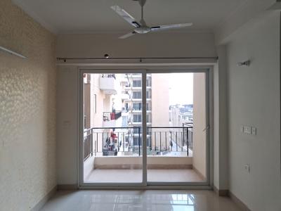 Living Room Image of 1375 Sq.ft 3 BHK Apartment / Flat for sale in Amrapali Crystal Homes Phase 1, Sector 76 Noida for Rs. 16000000