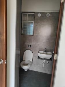 Bathroom Image of 650 Sq.ft 2 BHK Apartment / Flat for rent in Divine Palm Spring, Wakad Pune for Rs. 28000
