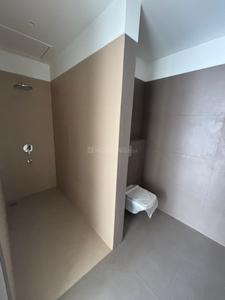 Bathroom Image of 5500 Sq.ft 4 BHK Villa for rent in Shalimar Valencia County, Gomti Nagar Lucknow for Rs. 150000
