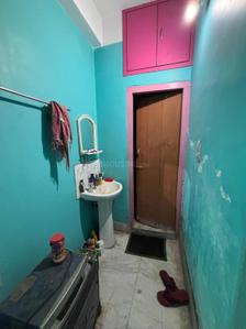 Bathroom Image of 720 Sq.ft 2 BHK Apartment / Flat for sale in Hakim Para Siliguri for Rs. 2300000