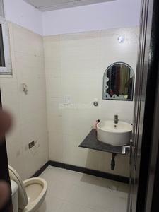 Bathroom Image of 1317 Sq.ft 2.5 BHK Apartment / Flat for sale in Golfgreen Elite Homz, Sector 77 Noida for Rs. 17500000