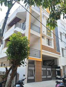 5 BHK Independent House