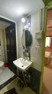 Bathroom Image of 900 Sq.ft 2 BHK Apartment / Flat for rent in Ganesh Krupa CHS, Kothrud Pune for Rs. 32000