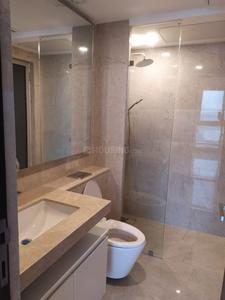 Bathroom Image of 1500 Sq.ft 3 BHK Apartment / Flat for sale in Hiranandani Empress Hill A B C And D Wings, Powai Mumbai for Rs. 75000000