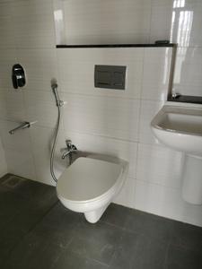 Common Bathroom Image of 700 Sq.ft 2 BHK Apartment / Flat for sale in Rustomjee Bella, Bhandup West Mumbai for Rs. 15500000