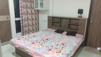 Bedroom Image of 700 Sq.ft 2 BHK Apartment / Flat for rent in Lodha Amara, Kolshet Thane for Rs. 40000