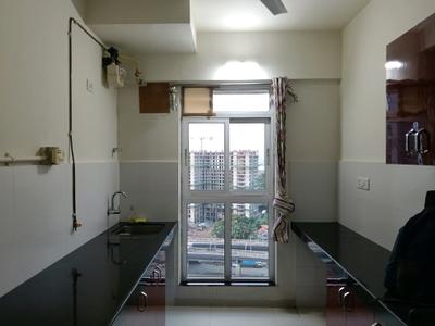 Kitchen Image of 650 Sq.ft 2 BHK Apartment / Flat for rent in Godrej Emerald, Kasarvadavali Thane for Rs. 26999