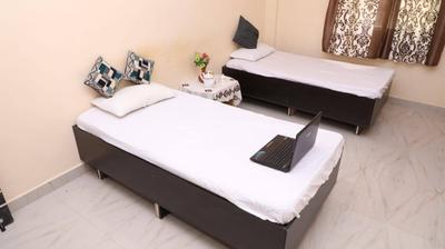 Bedroom Image of 500 Sq.ft 1 RK Apartment / Flat for rent in Kharadi Pune for Rs. 6500