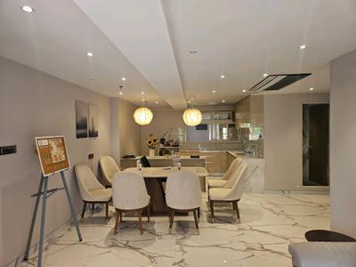 Living Room Image of 1200 Sq.ft 3 BHK Apartment / Flat for sale in Akruti Kalaya Tower, Prabhadevi Mumbai for Rs. 60000000
