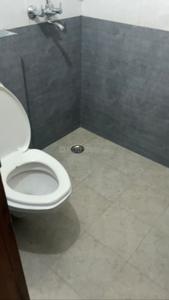Bathroom Image of 700 Sq.ft 1 BHK Builder Floor for rent in Vipul World, Sector 48 Gurgaon for Rs. 26000