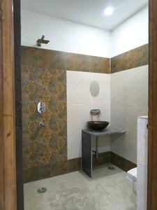 Common Bathroom Image of 1450 Sq.ft 3 BHK Builder Floor for sale in Indirapuram Ghaziabad for Rs. 10300000