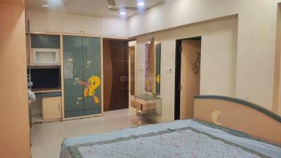 Bedroom Image of 1400 Sq.ft 3 BHK Apartment / Flat for sale in Ganesh Apartments, Vile Parle East Mumbai for Rs. 40000000