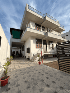 Building Image of Ridhima Hostel in Ramnagariya, Jaipur