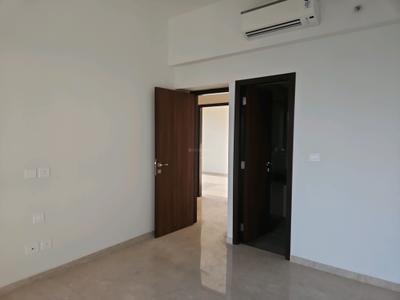 Bedroom Image of 2100 Sq.ft 3 BHK Apartment / Flat for rent in Piramal Mahalaxmi Central Tower 2, Worli Mumbai for Rs. 311000