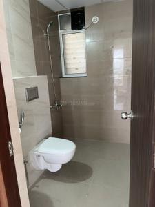 Bathroom Image of 1000 Sq.ft 2 BHK Apartment / Flat for rent in Mahindra Centralis Tower 2, Pimpri Pune for Rs. 35000