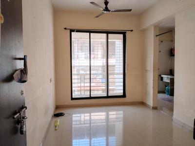 Living Room Image of 650 Sq.ft 1 BHK Apartment / Flat for rent in Kharghar Navi Mumbai for Rs. 18000