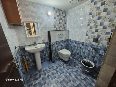 Bathroom Image of 1720 Sq.ft 3 BHK Apartment / Flat for rent in Ashok Nagar Ranchi for Rs. 42000