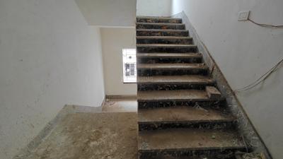 Staircase Image of 546 Sq.ft 1 BHK Apartment / Flat for sale in Keshtopur Kolkata for Rs. 2000000
