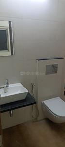 Bathroom Image of 600 Sq.ft 1 BHK Apartment / Flat for sale in Omkar Signet, Malad East Mumbai for Rs. 11000000