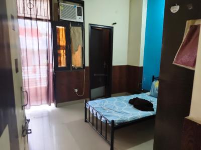 Bedroom Image of 850 Sq.ft 2 BHK Apartment / Flat for rent in Indirapuram Ghaziabad for Rs. 21000