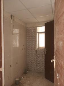 Common Bathroom Image of 1100 Sq.ft 2.5 BHK Apartment / Flat for sale in Amrapali Verona Heights, Noida Extension Greater Noida for Rs. 8542000