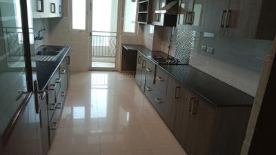 Kitchen Image of 2996 Sq.ft 4 BHK Apartment / Flat for sale in DLF The Summit, Sector 54 Gurgaon for Rs. 98000000
