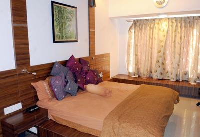 Bedroom Image of 1000 Sq.ft 2 BHK Apartment / Flat for rent in Greenwood Apartment, Andheri East Mumbai for Rs. 98000