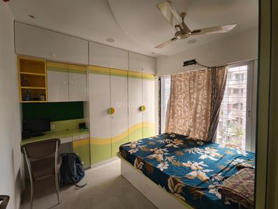 Bedroom Image of 1050 Sq.ft 3 BHK Apartment / Flat for rent in Noble Heights, Malad East Mumbai for Rs. 70000