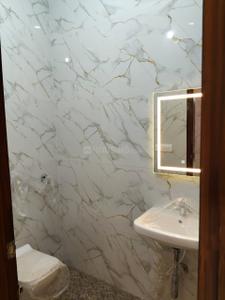 Bathroom Image of 2500 Sq.ft 3 BHK Duplex for sale in Holy Height Shastradhara Residency, Sahastradhara Road Dehradun for Rs. 16500000