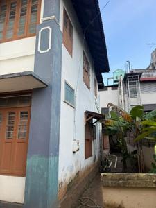 Image of 4622 Sq.ft Residential Plot / Land for sale in M.G. Road, Kochi for Rs. 74270000