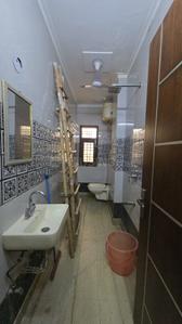 Bathroom Image of 400 Sq.ft 1 BHK Builder Floor for rent in Pitampura New Delhi for Rs. 22000