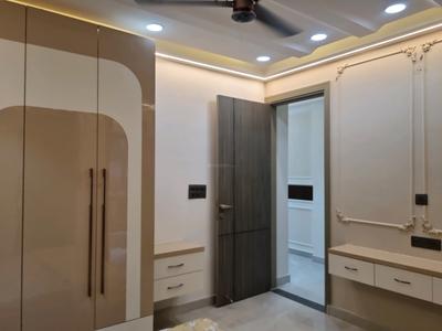 Bedroom Image of 1350 Sq.ft 4 BHK Builder Floor for sale in Dwarka Mor New Delhi for Rs. 13000000