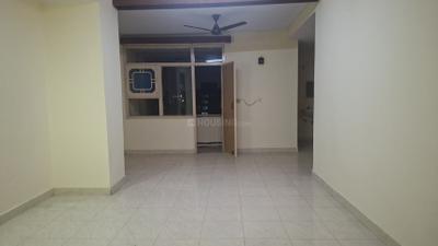 Living Room Image of 1400 Sq.ft 3 BHK Apartment / Flat for rent in Saransh Apartments, Patparganj New Delhi for Rs. 46000