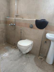 Common Bathroom Image of 460 Sq.ft 1 RK Apartment / Flat for sale in Amanora Towers 23 25, Hadapsar Pune for Rs. 5000000