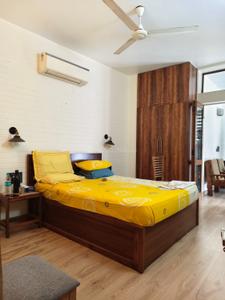 Bedroom Image of 4400 Sq.ft 5 BHK Duplex for sale in RWA Jasola Pocket 1, Jasola New Delhi for Rs. 135000000